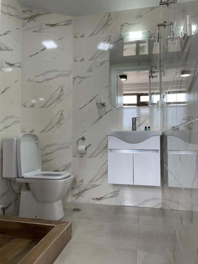 Apartment 2 Minutes From The Sea 바투미 외부 사진