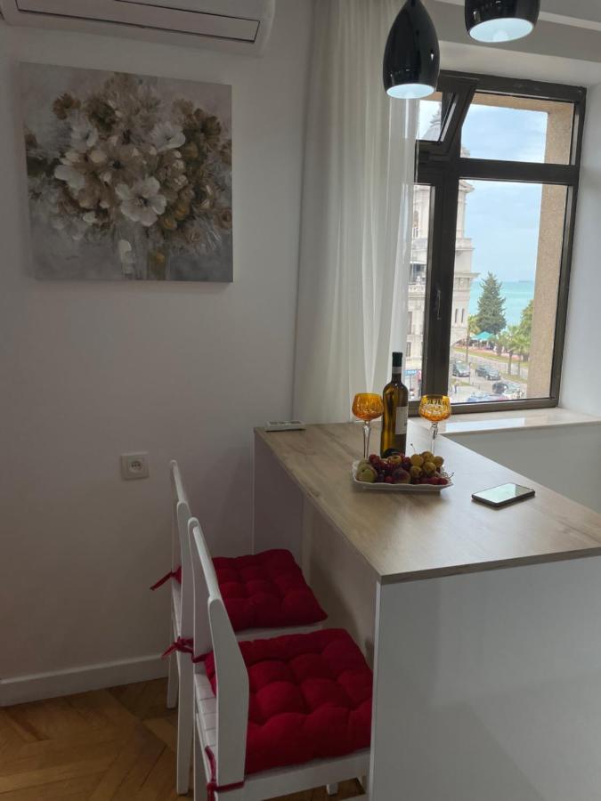 Apartment 2 Minutes From The Sea 바투미 외부 사진